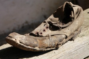 Very-Old-Shoes__15568-480x320